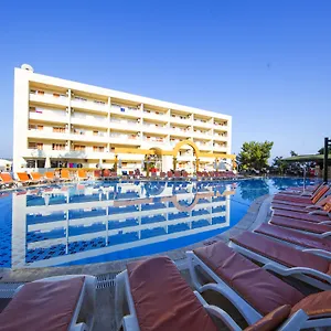 Tuntas Family **** Kusadasi